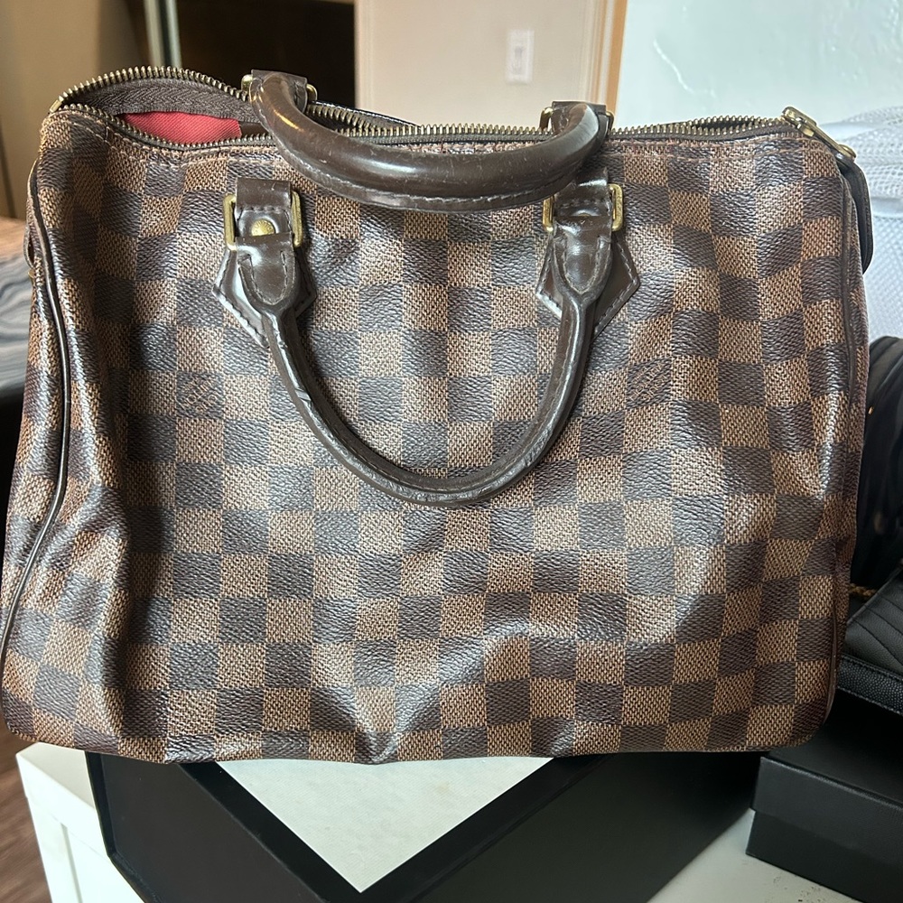 Authentic Louis Vuitton speedy bag